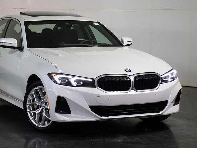 Used 2025 BMW 330i xDrive Sedan image 6