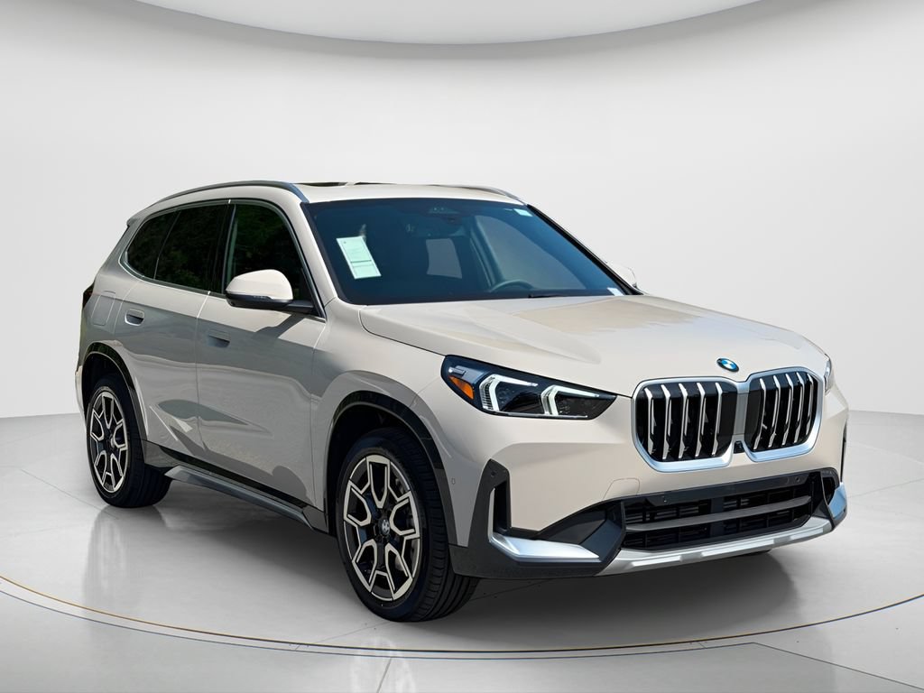 New 2026 BMW X1 xDrive28i w/ Technology Package AWD/4WD image 3