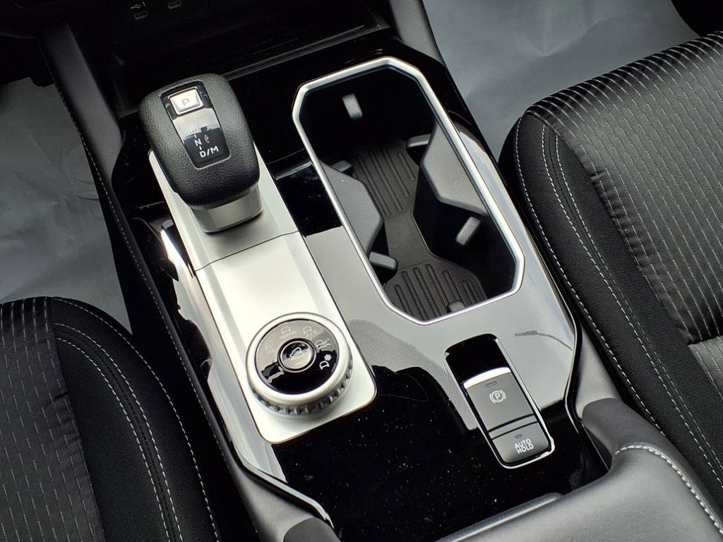 New 2025 Mitsubishi Outlander ES image 19