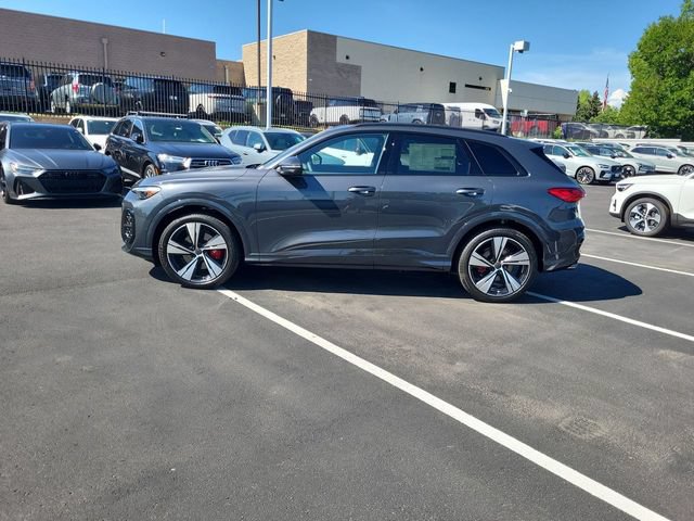 New 2026 Audi SQ5 Prestige AWD/4WD image 5