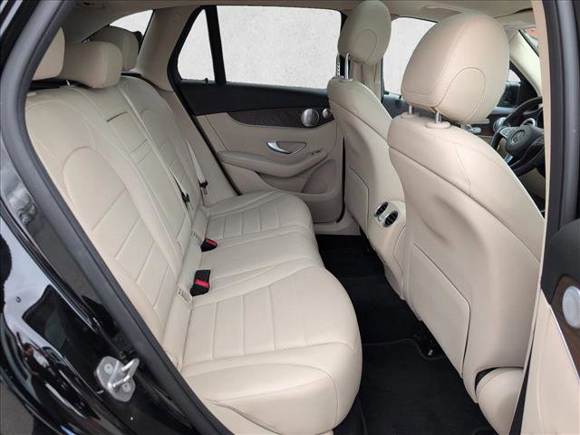 Used 2019 Mercedes-Benz GLC 350e 4MATIC image 22