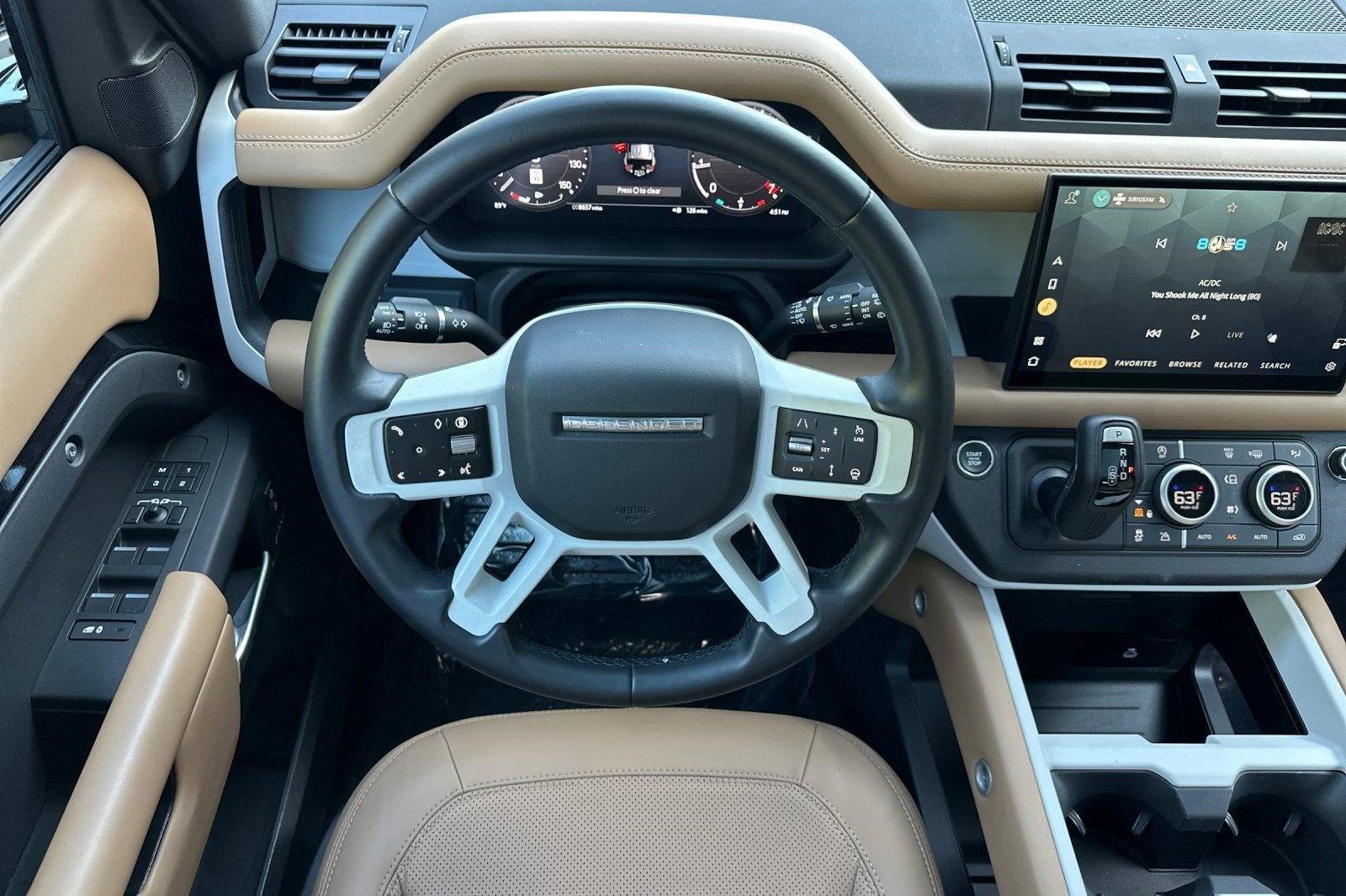 Used 2025 Land Rover Defender 110 S image 28