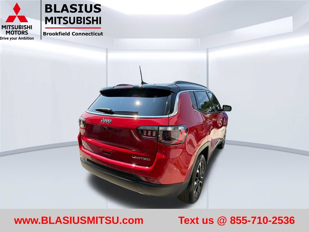 Used 2023 Jeep Compass Limited w/ Sun and Sound Group AWD/4WD image 9