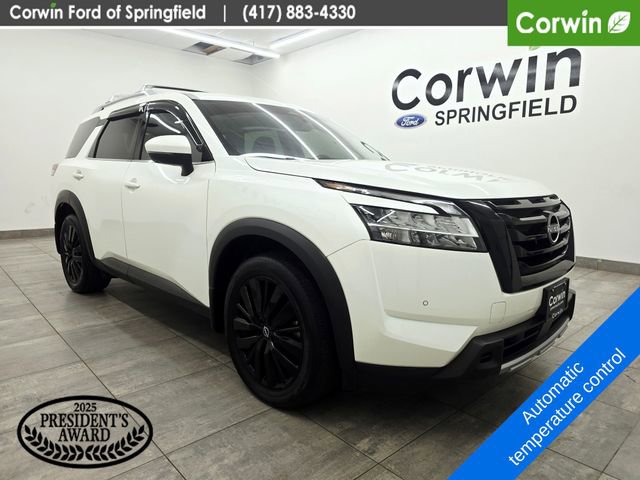 Used 2024 Nissan Pathfinder SL w/ SL Premium Package AWD/4WD image 7