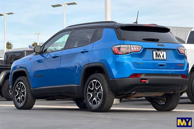 Used 2026 Jeep Compass Trailhawk w/ Sun, Sound & Navigation Group AWD/4WD image 6