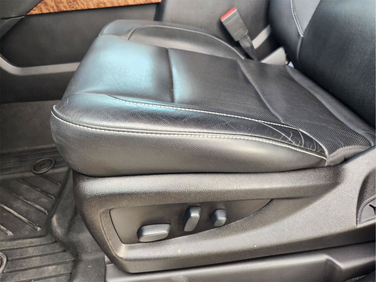 Used 2019 Chevrolet Tahoe Premier w/ RST 6.2L Performance Edition RWD image 25