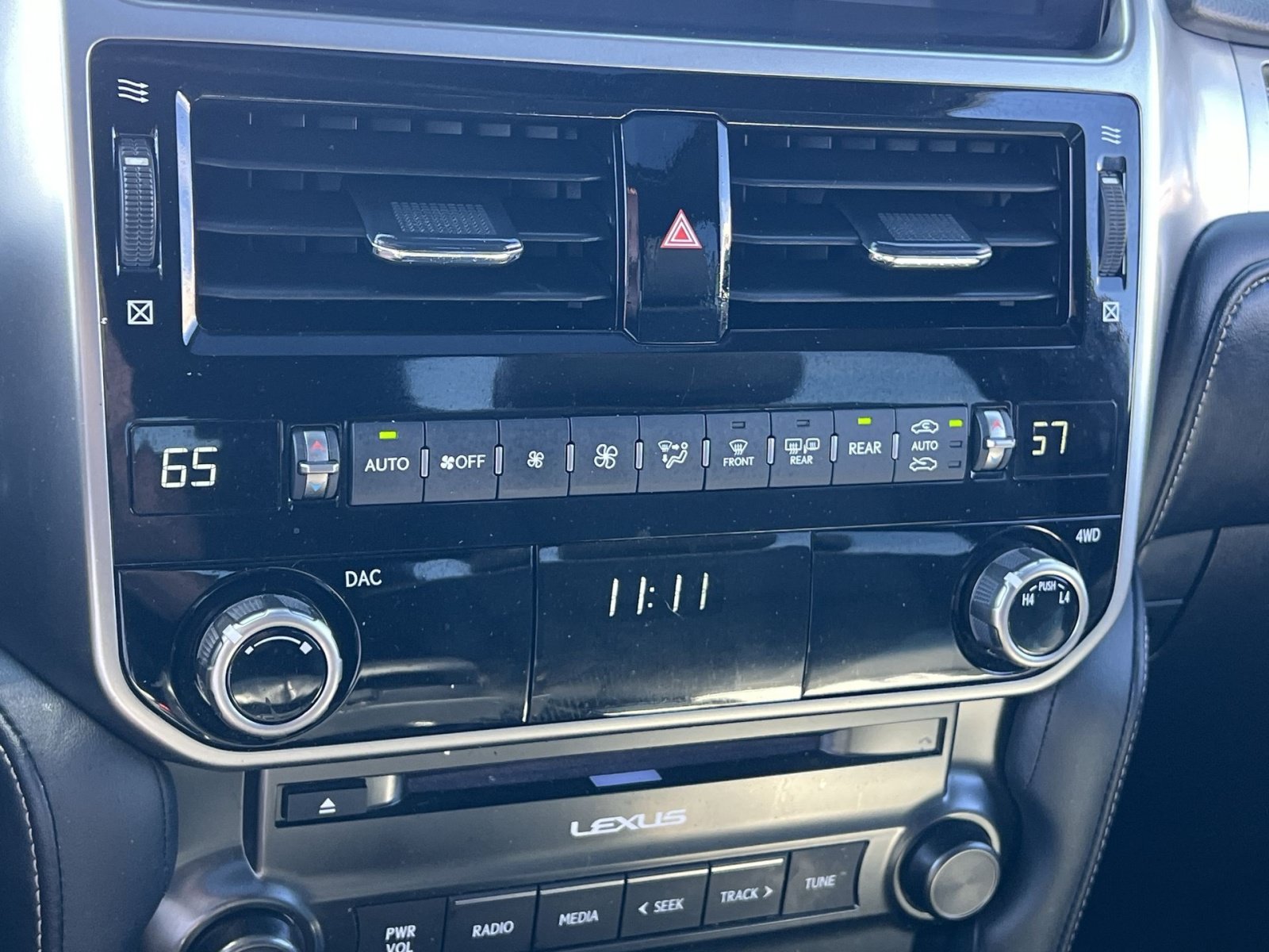 Used 2022 Lexus GX 460 Premium w/ Premium Plus Package AWD/4WD image 21