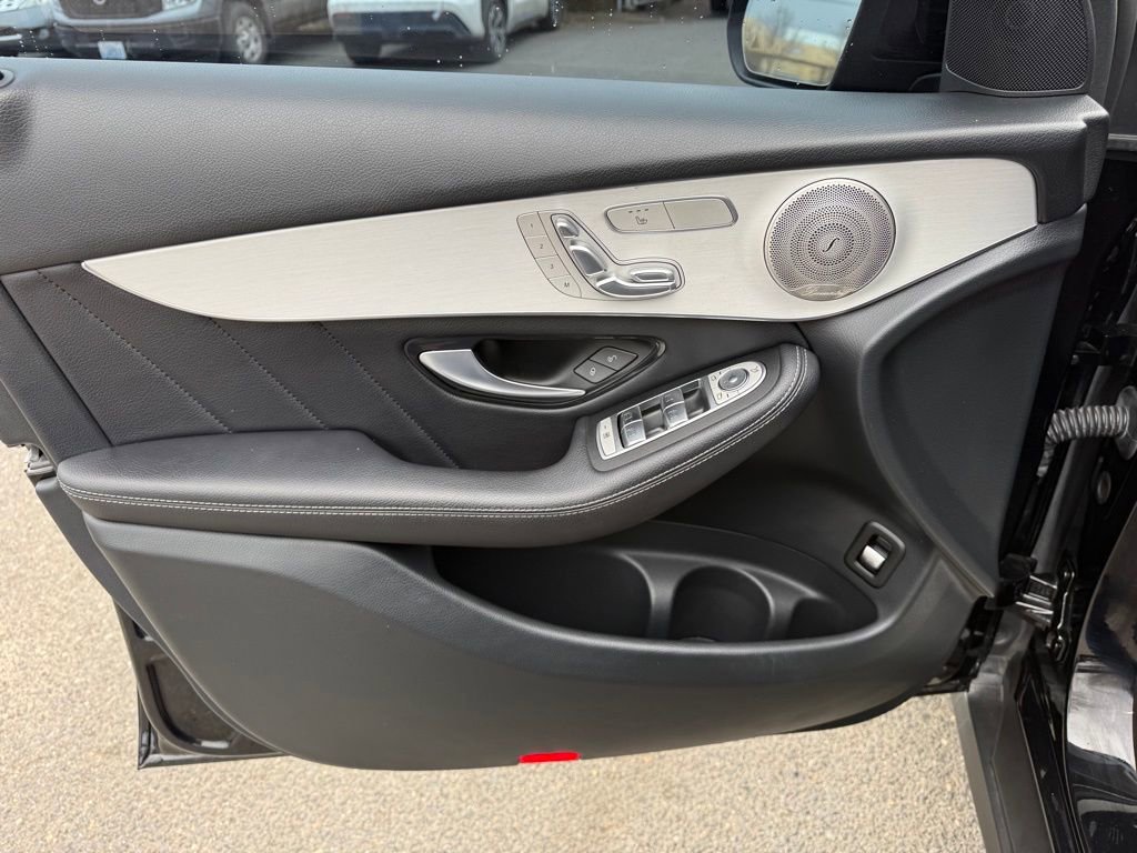 Used 2021 Mercedes-Benz GLC 300 w/ AMG Line image 12
