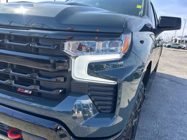 Used 2025 Chevrolet Silverado 1500 LT Trail Boss w/ Convenience Package II image 9