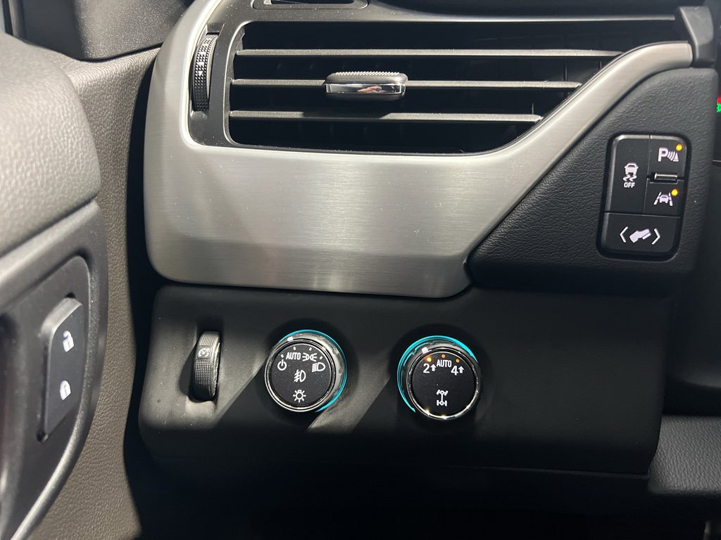 Certified 2018 GMC Yukon SLT w/ Open Road Package image 15