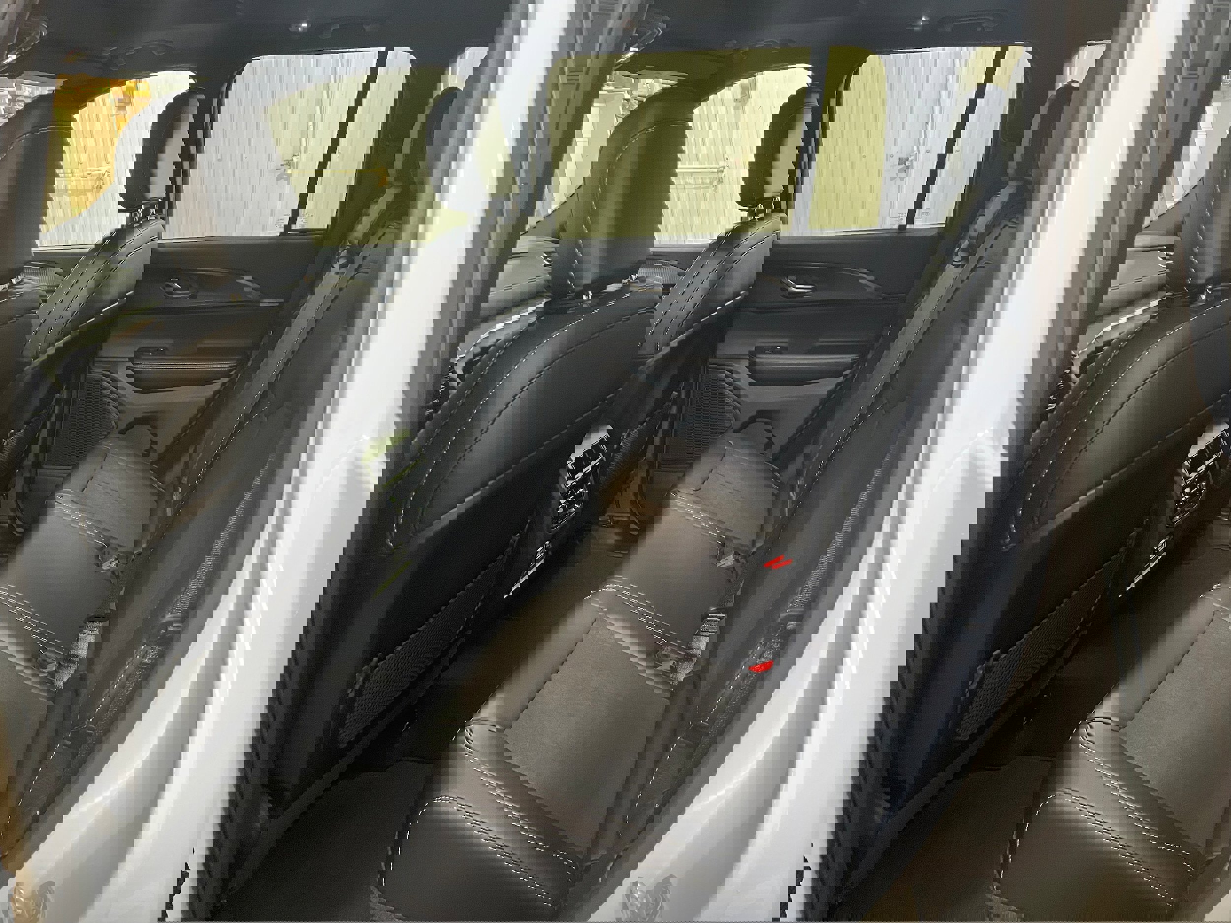 New 2025 Jeep Grand Cherokee Altitude image 7