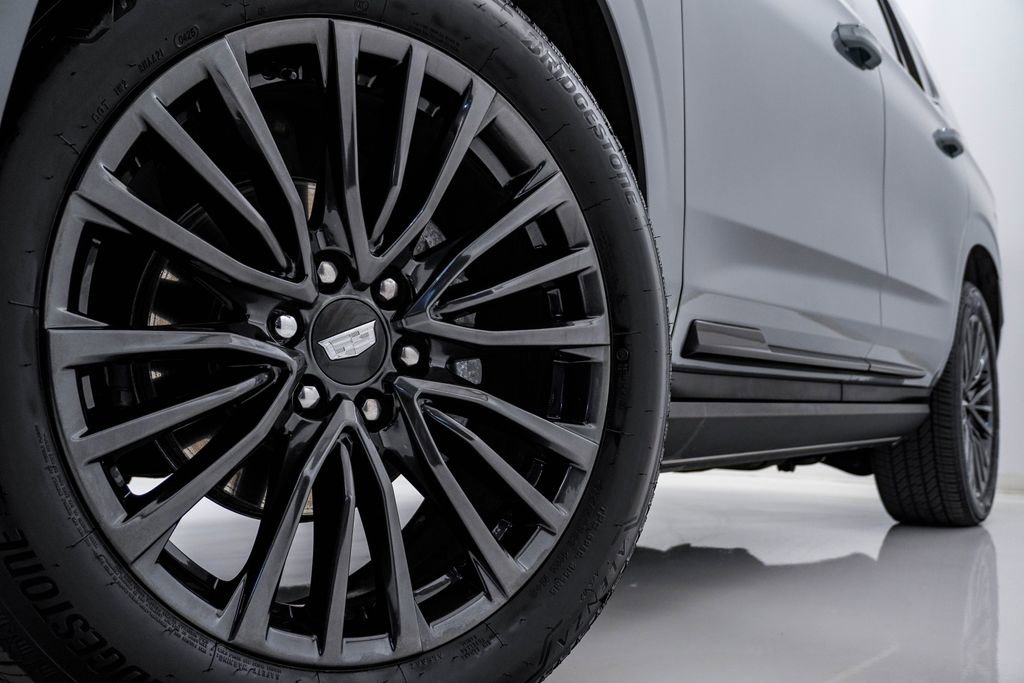 Used 2025 Cadillac Escalade Sport Platinum image 5