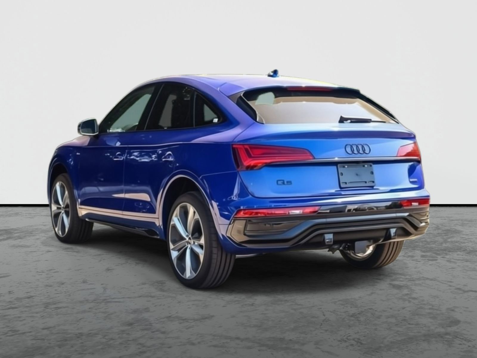 New 2025 Audi Q5 2.0T Premium Plus AWD/4WD image 6