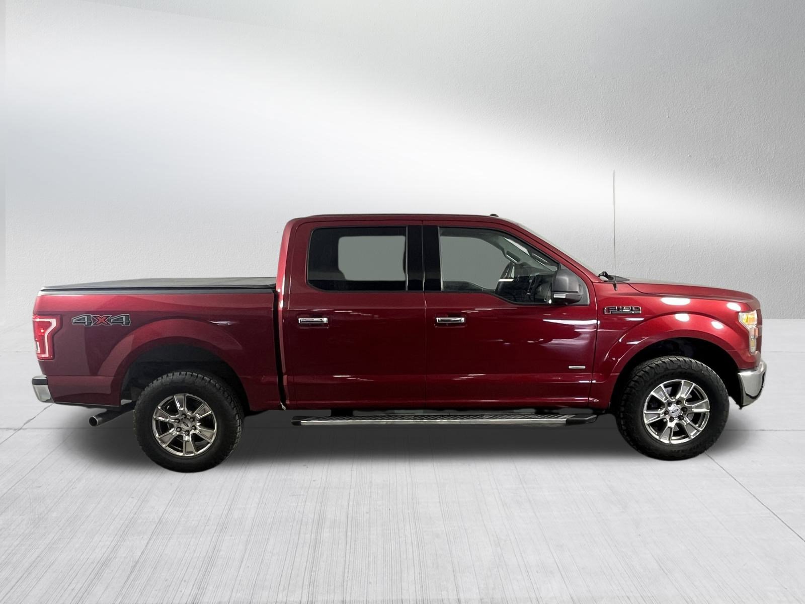 Used 2015 Ford F150 XLT w/ Equipment Group 302A Luxury image 8
