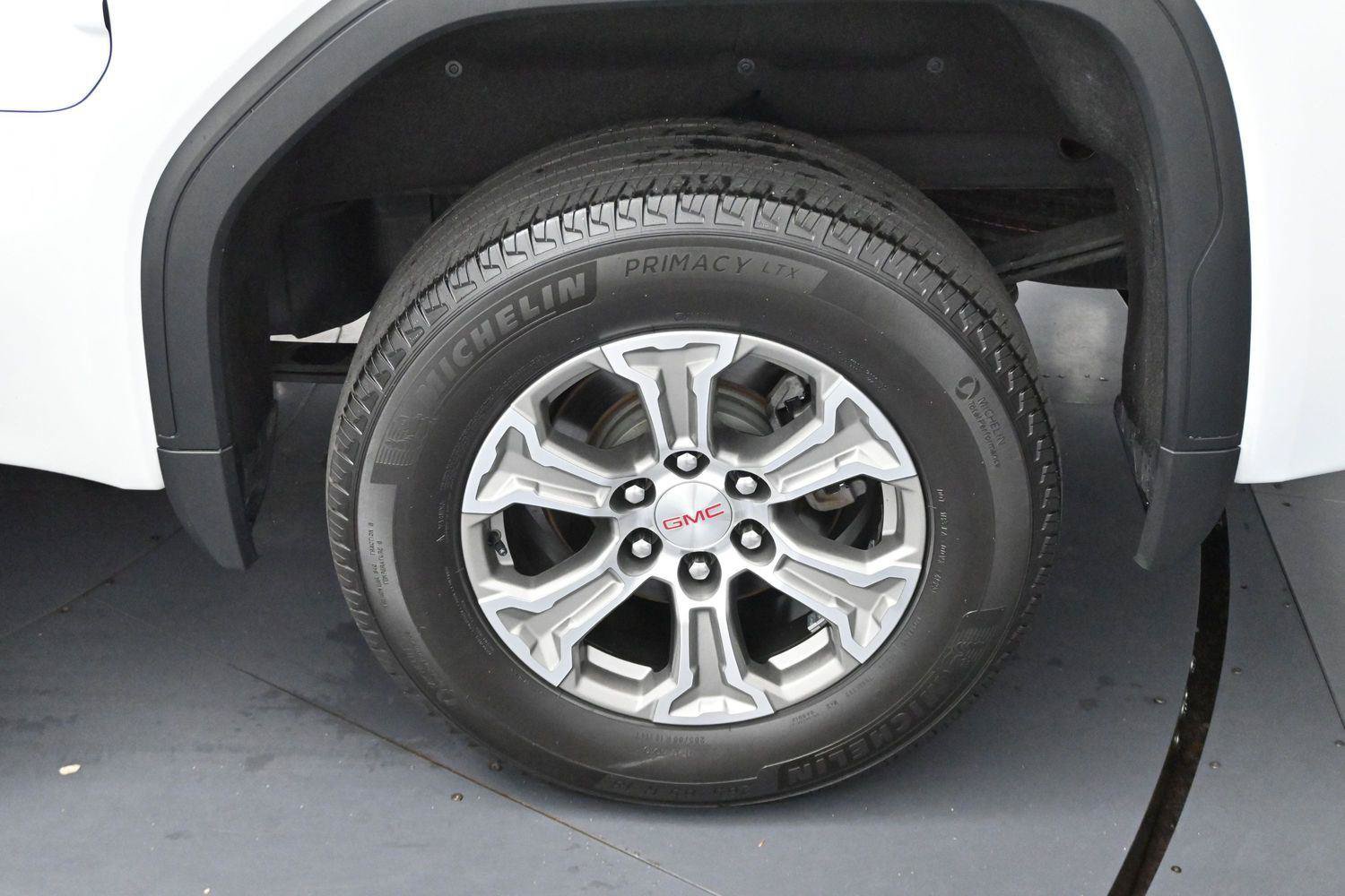 Used 2022 GMC Sierra 1500 SLT AWD/4WD image 32