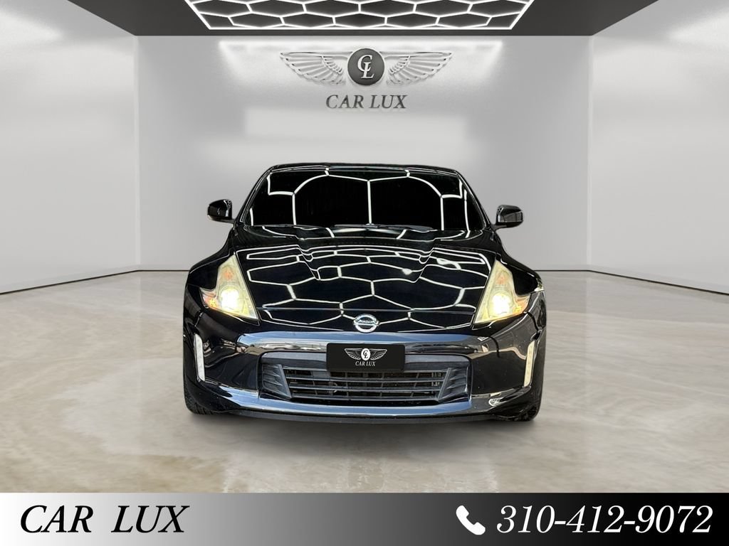 Used 2016 Nissan 370Z Coupe RWD image 8