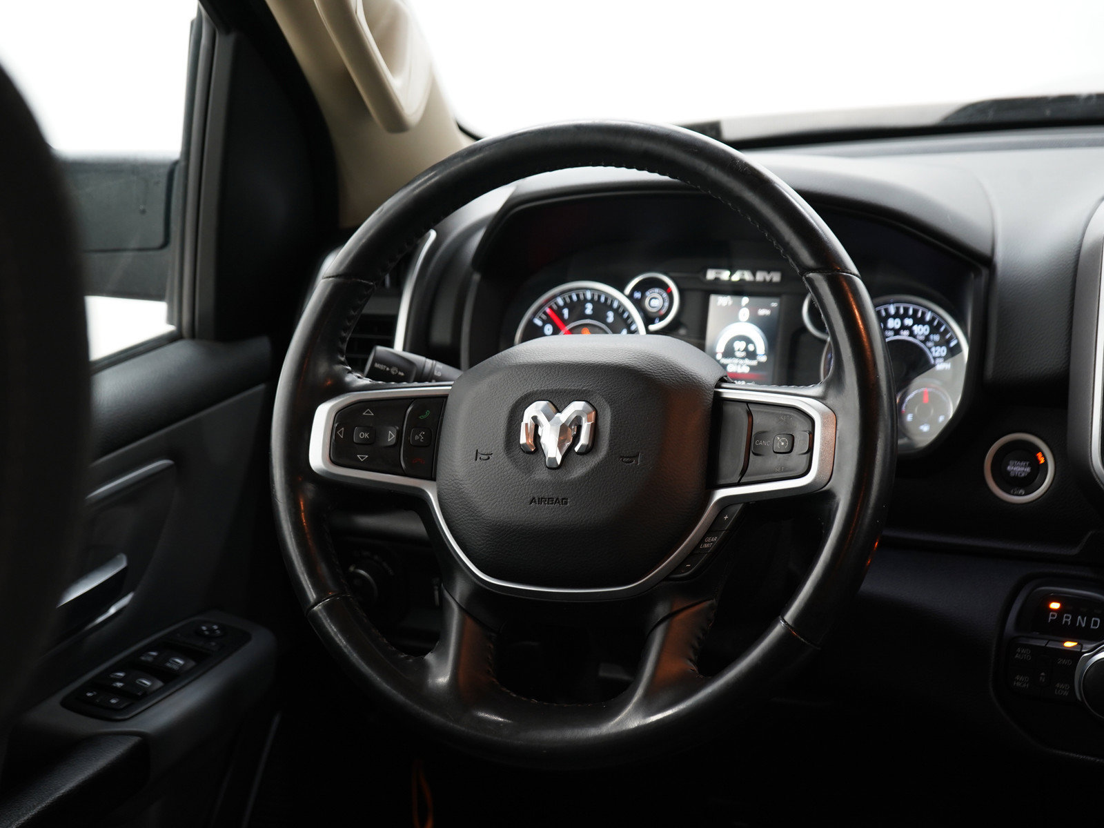 Used 2020 RAM 1500 Big Horn AWD/4WD image 16