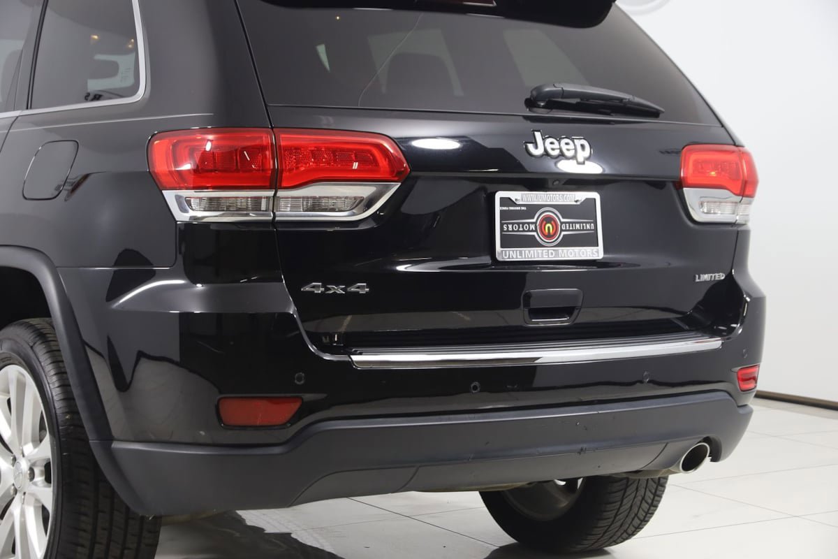 Used 2017 Jeep Grand Cherokee Limited AWD/4WD image 23