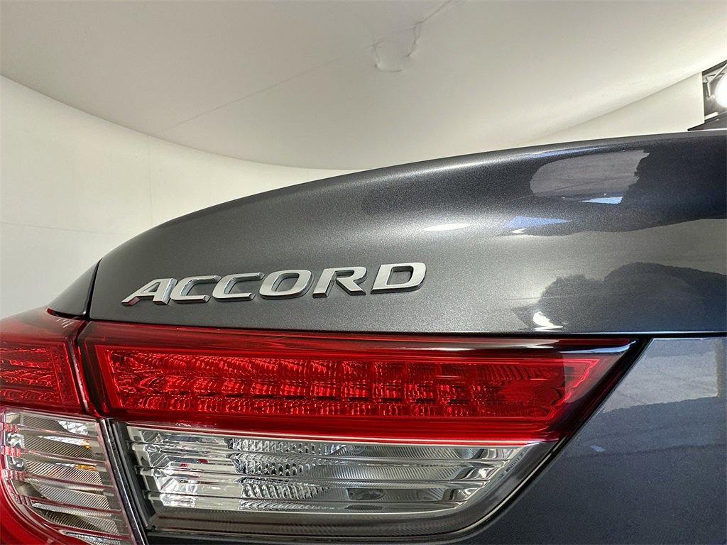 Used 2019 Honda Accord Touring image 34