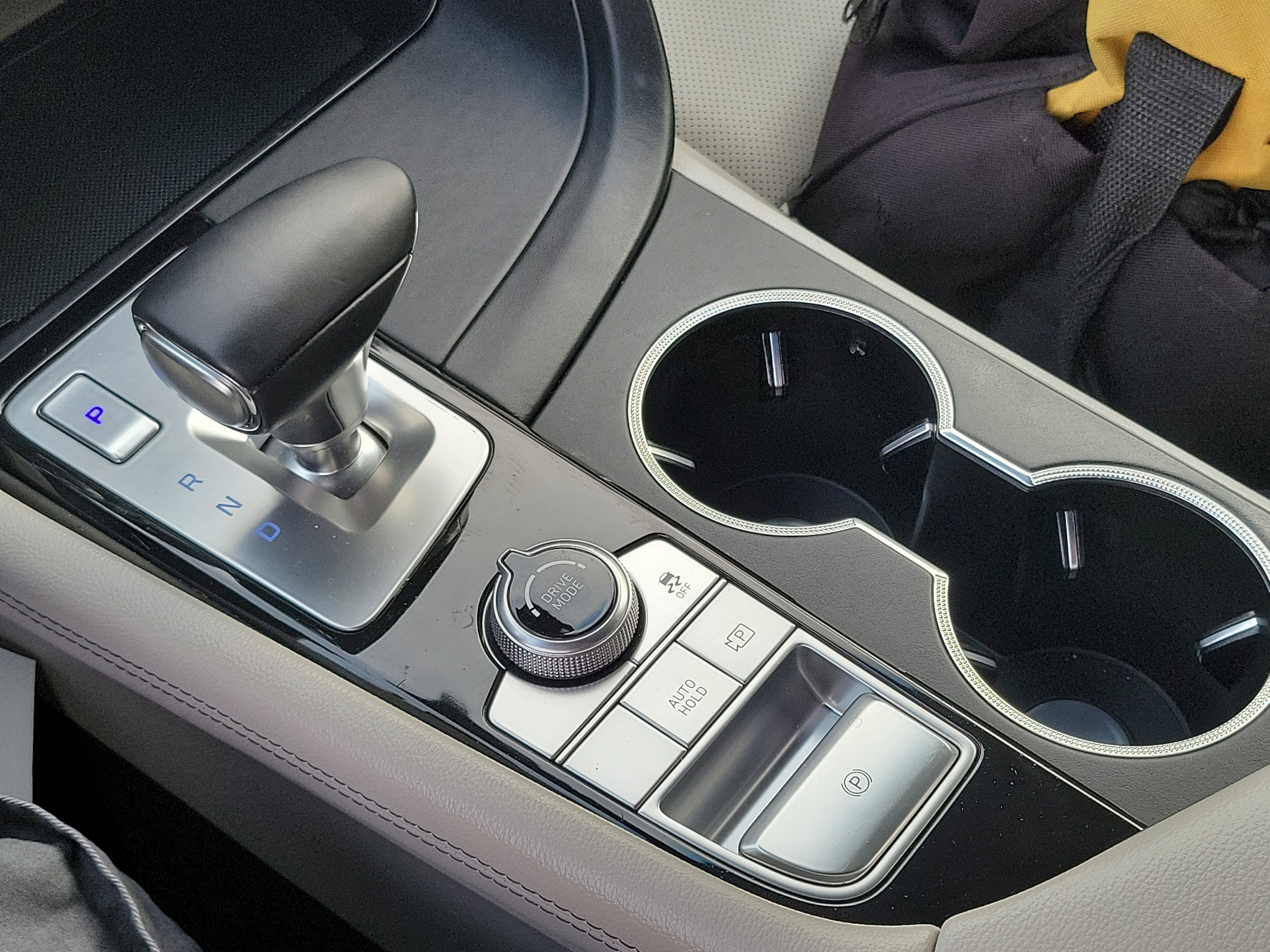 Certified 2023 Genesis G70 2.0T image 14