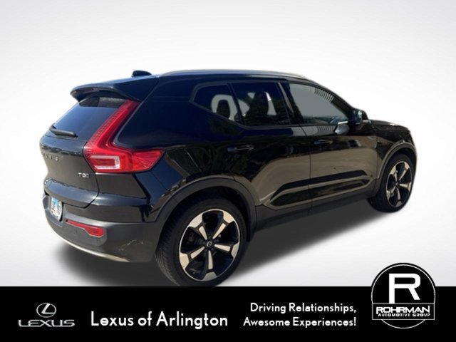 Used 2020 Volvo XC40 T5 Momentum w/ Protection Package Premier AWD/4WD image 3