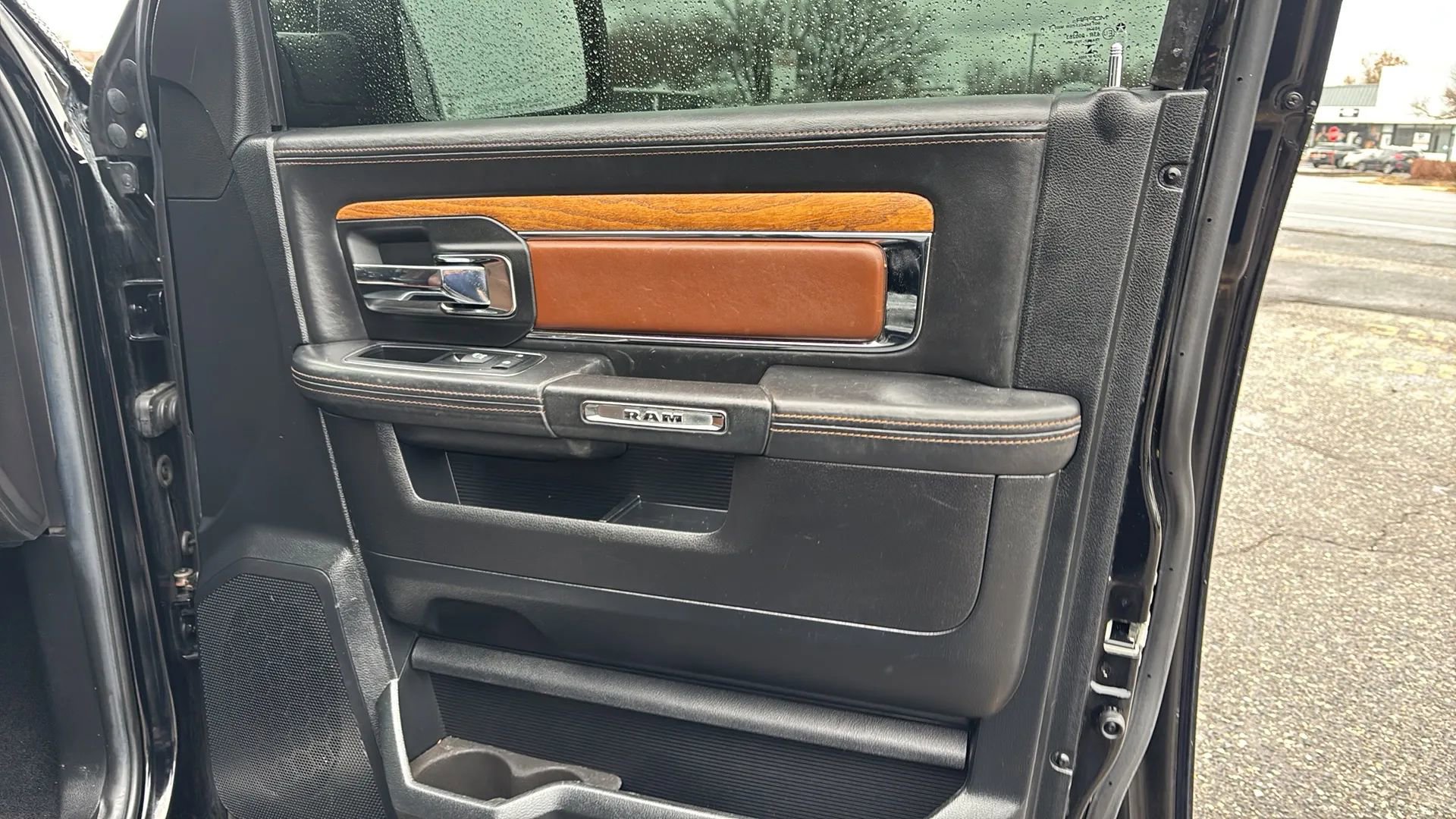 Used 2014 RAM 1500 Laramie Longhorn w/ Convenience Group image 12