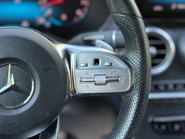 Used 2022 Mercedes-Benz GLC 300 image 24