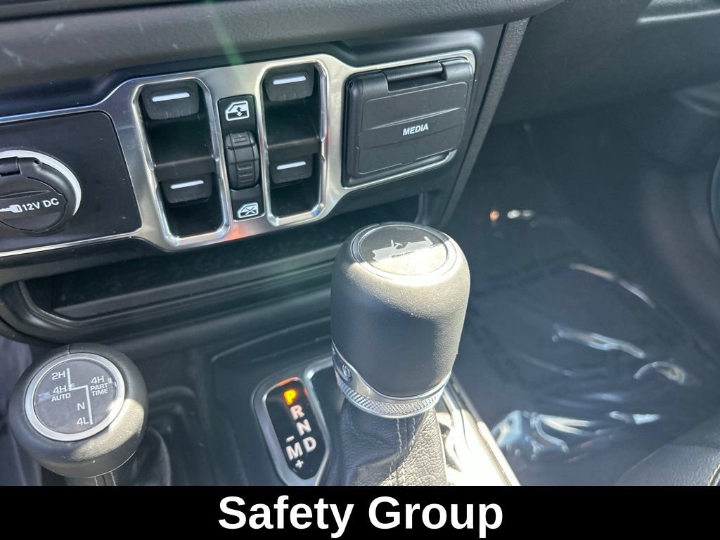 Used 2024 Jeep Wrangler Unlimited Sahara w/ Safety Group AWD/4WD image 14
