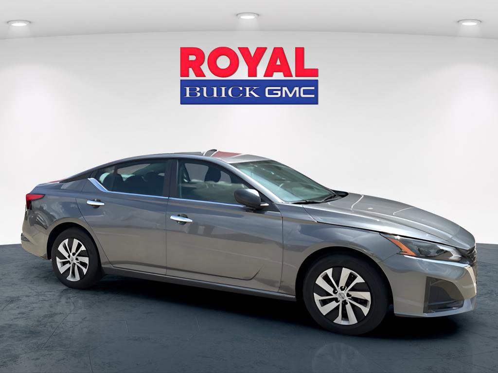 Used 2025 Nissan Altima 2.5 S image 1