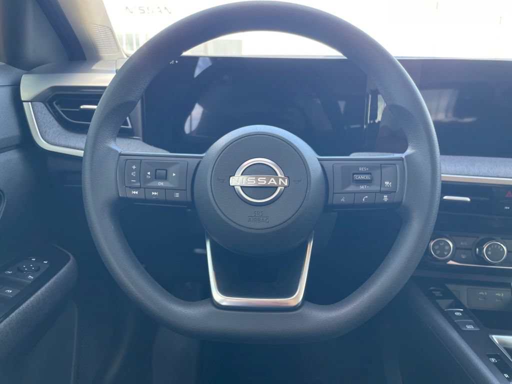 Certified 2025 Nissan Kicks SV FWD image 14