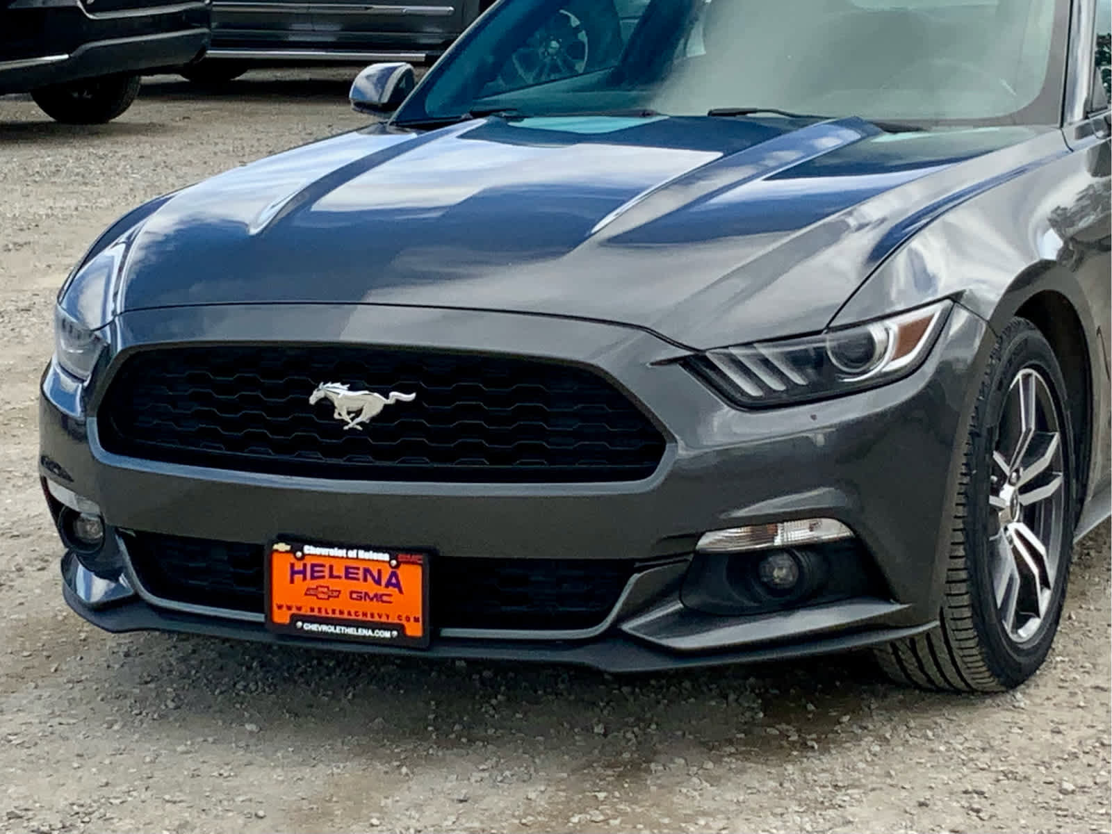 Used 2017 Ford Mustang Coupe image 9