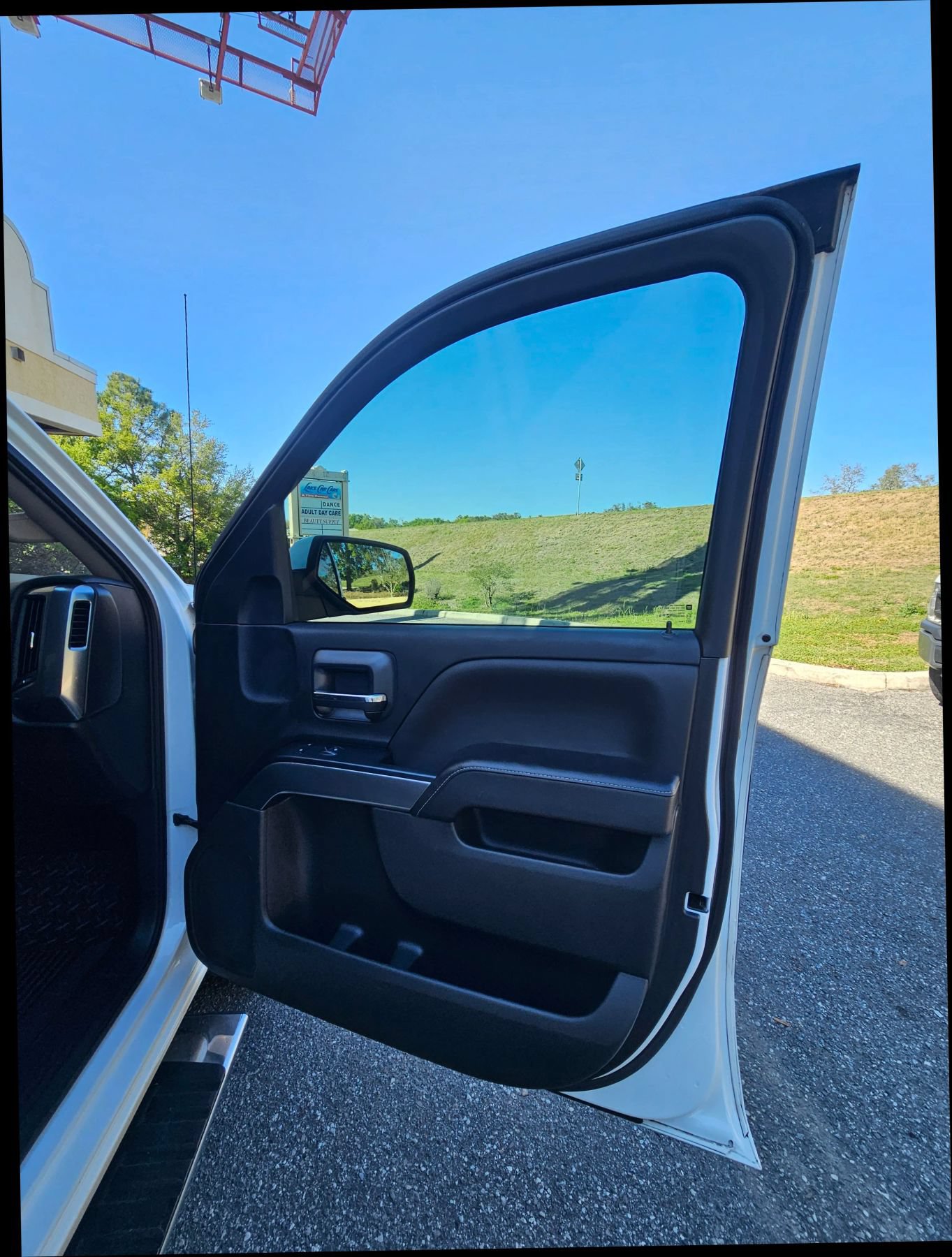 Used 2018 Chevrolet Silverado 1500 LT w/ LT Eassist Package RWD image 37
