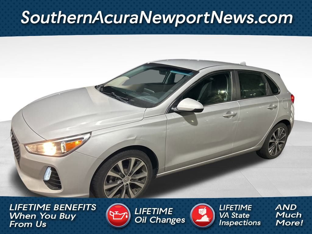 Used 2018 Hyundai Elantra GT image 1