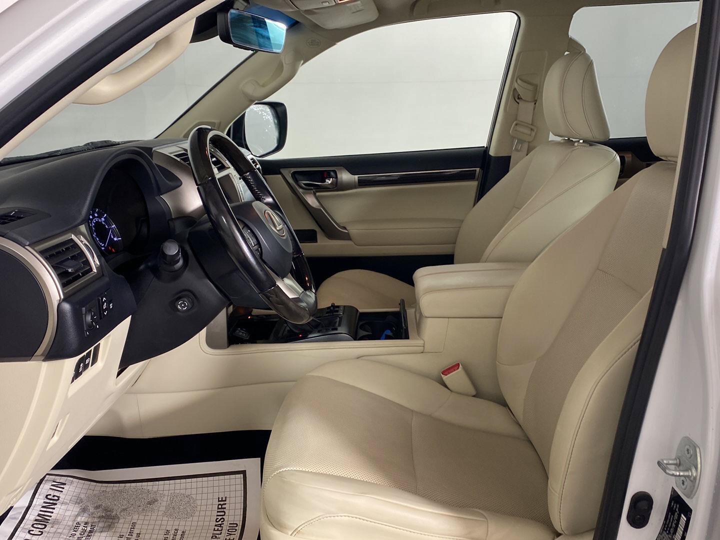 Used 2020 Lexus GX 460 Premium w/ Premium Package AWD/4WD image 21