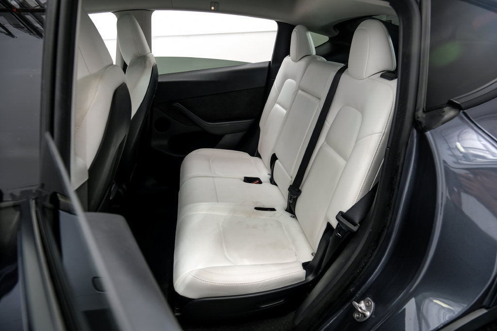 Used 2023 Tesla Model Y Long Range AWD/4WD image 45