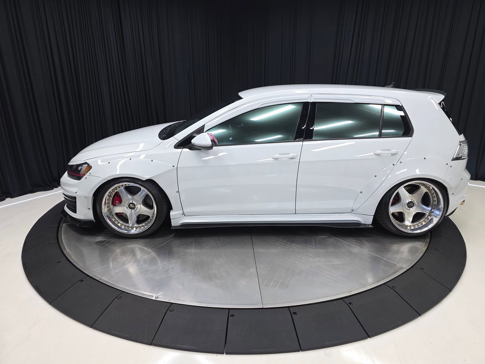 Used 2017 Volkswagen GTI S FWD image 10