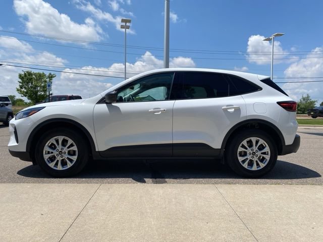 Used 2025 Ford Escape Active FWD image 8