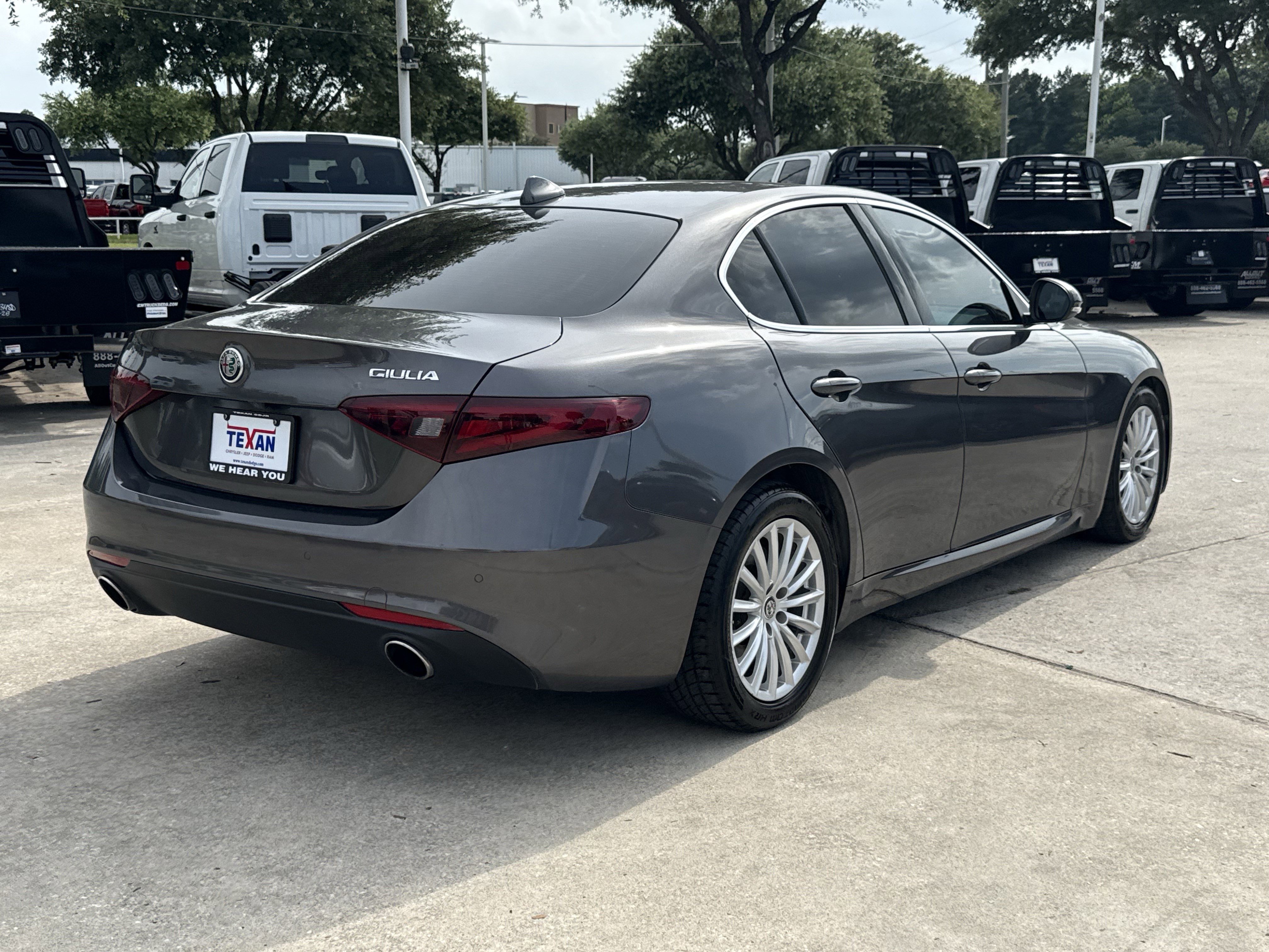 Used 2021 Alfa Romeo Giulia Sprint RWD image 5