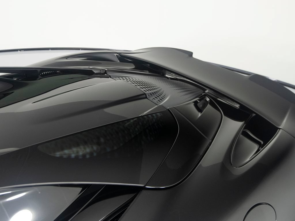 Used 2026 McLaren 750S Spider RWD image 42