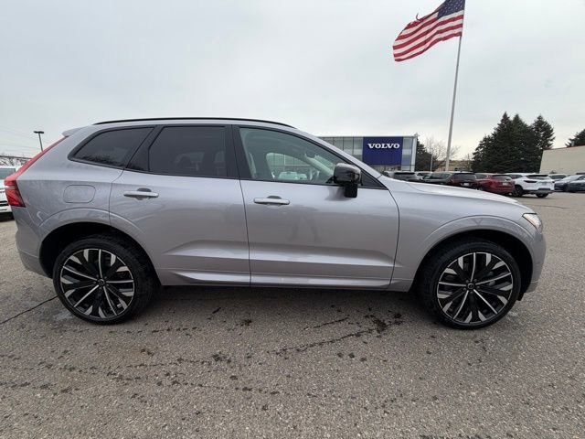 Used 2026 Volvo XC60 B5 Ultra w/ Protection Package Premier image 5