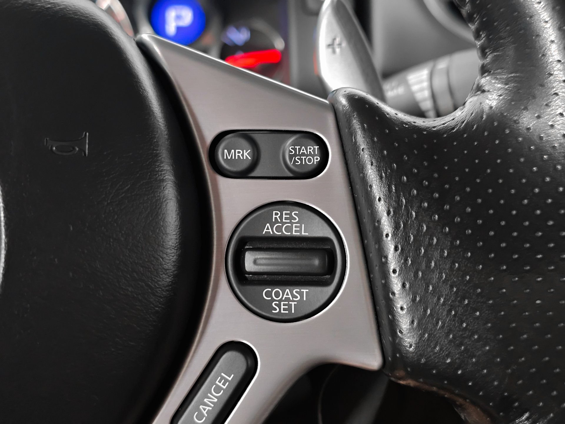 Used 2010 Nissan GT-R Premium AWD/4WD image 47