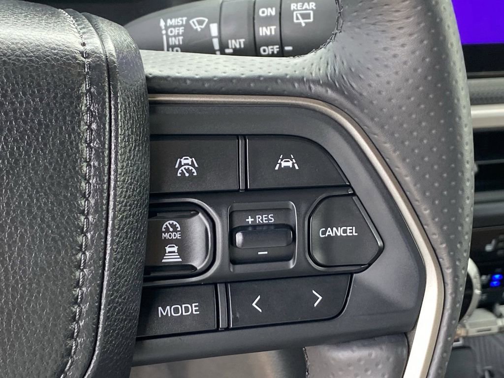 Certified 2025 Toyota 4Runner Limited image 28