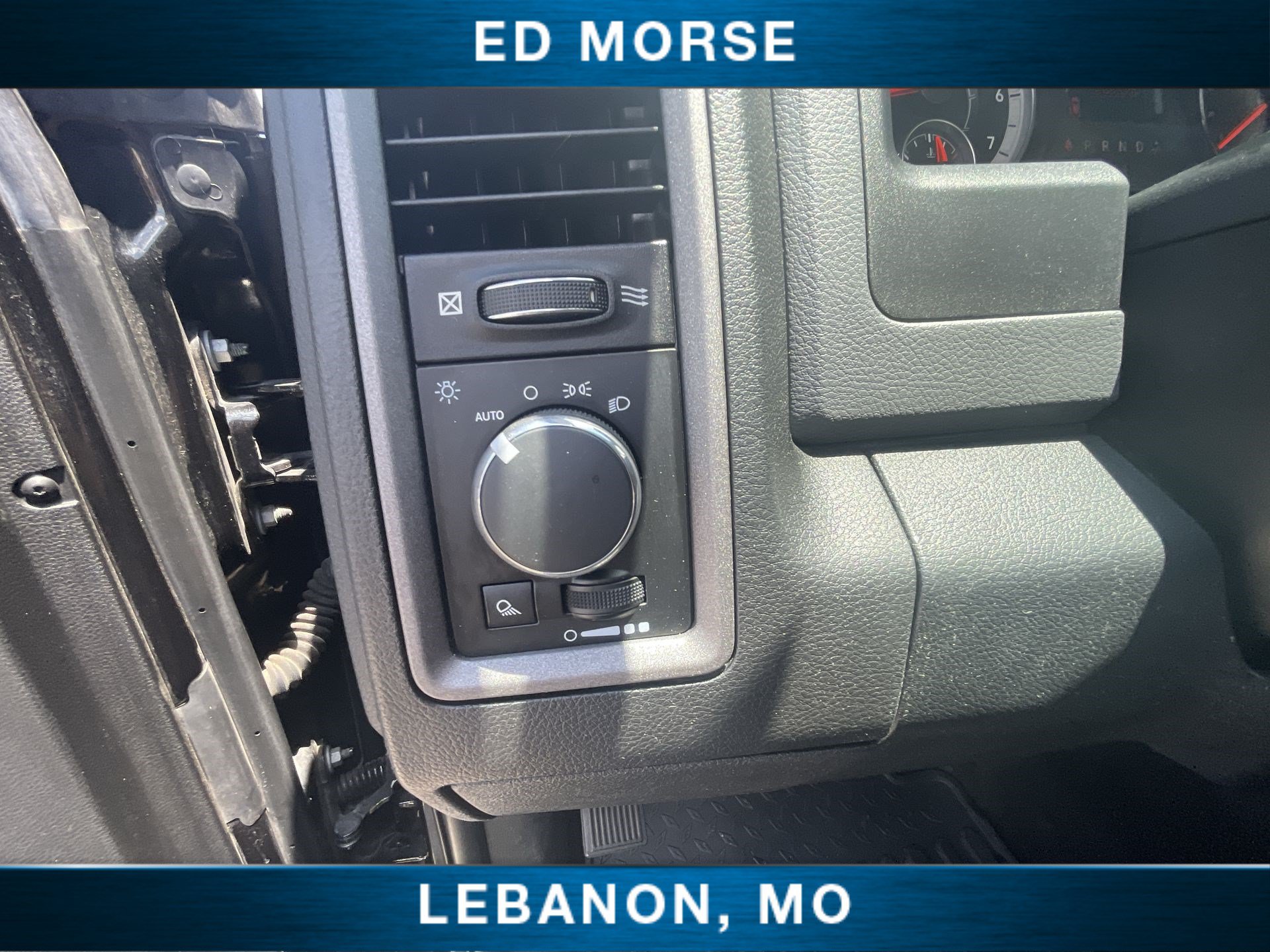 Used 2018 RAM 2500 Tradesman w/ Chrome Appearance Group AWD/4WD image 16