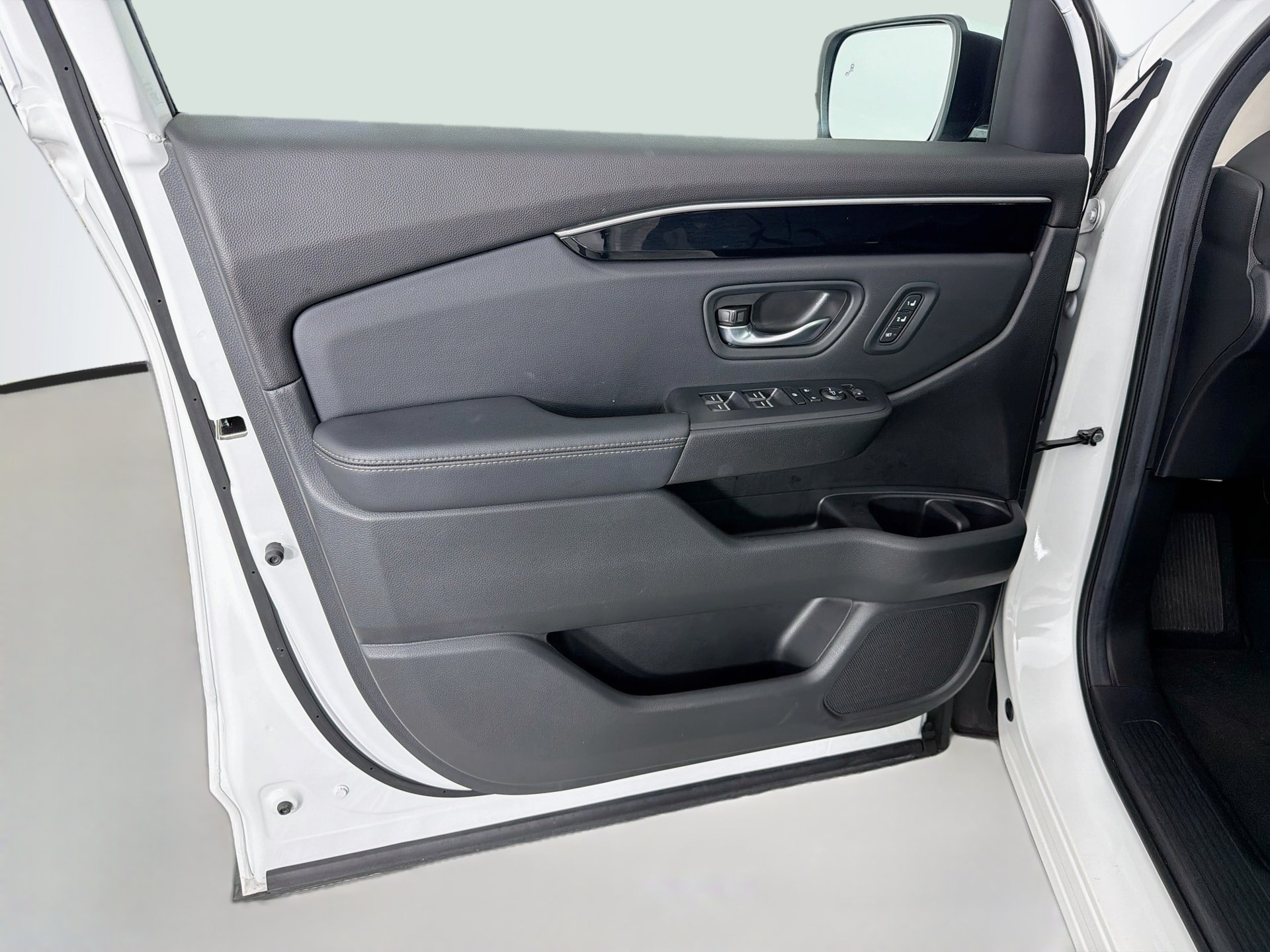 Certified 2025 Honda Pilot EX-L image 23