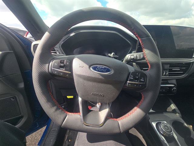Certified 2023 Ford Escape ST-Line Select w/ Tech Pack #2 AWD/4WD image 10