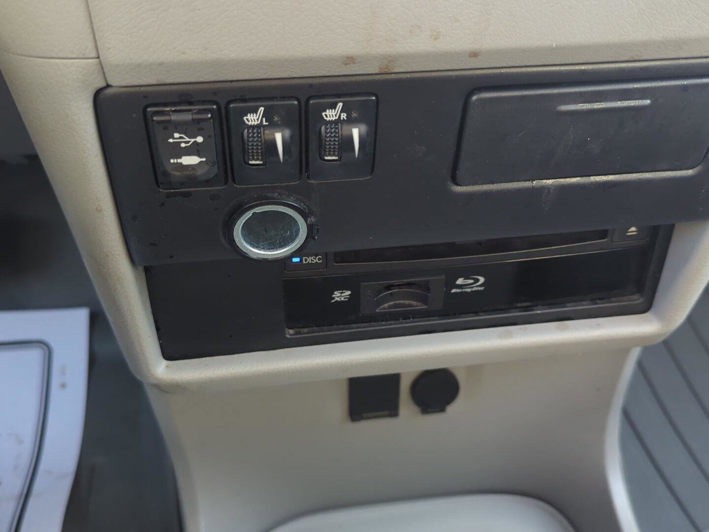 Used 2016 Toyota Sienna XLE Premium w/ Outdoor Package image 15