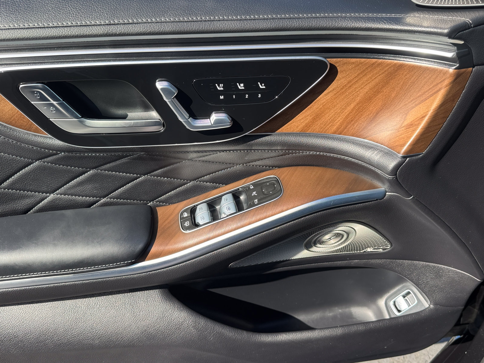 New 2027 Mercedes-Benz S 580 4MATIC Sedan image 9