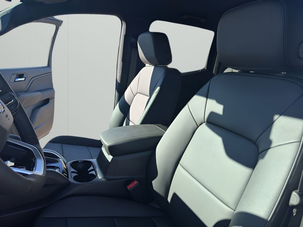New 2026 Chevrolet Colorado LT w/ LT Convenience Package image 2