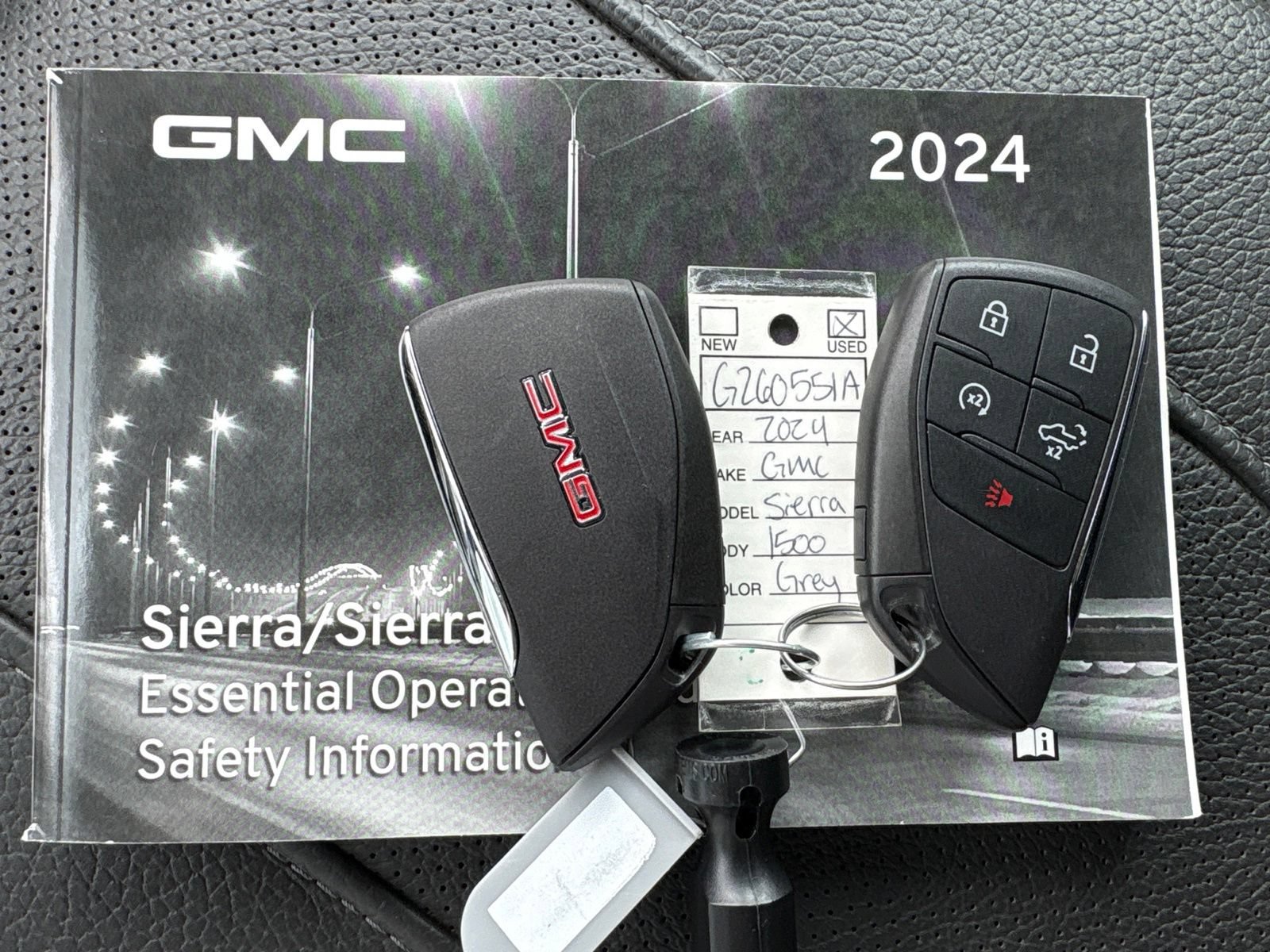 Used 2024 GMC Sierra 1500 Denali w/ Denali Reserve Package AWD/4WD image 36
