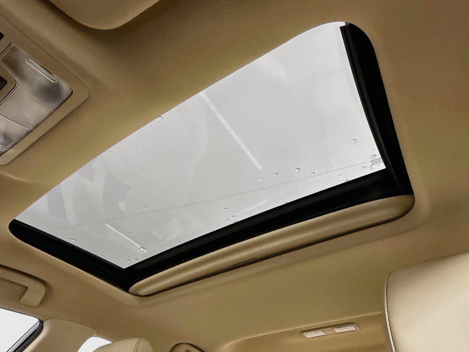 Used 2013 Toyota Avalon Limited FWD image 6